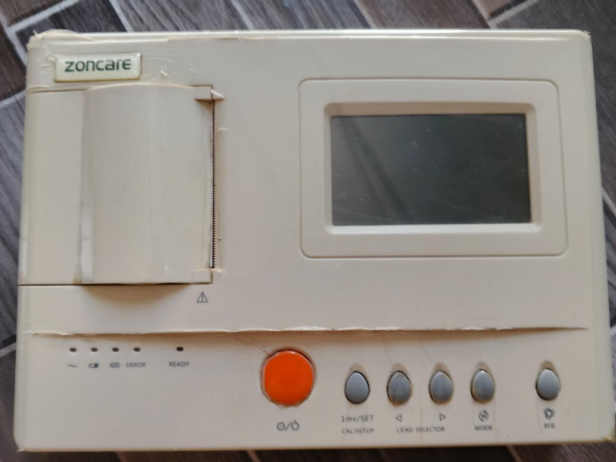 ECG MACHINE