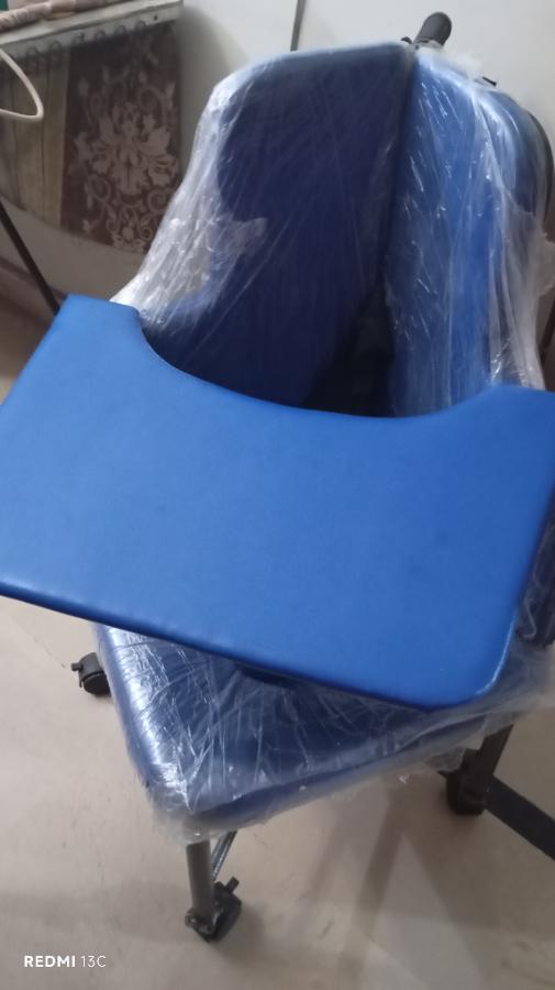 Corner chair with table