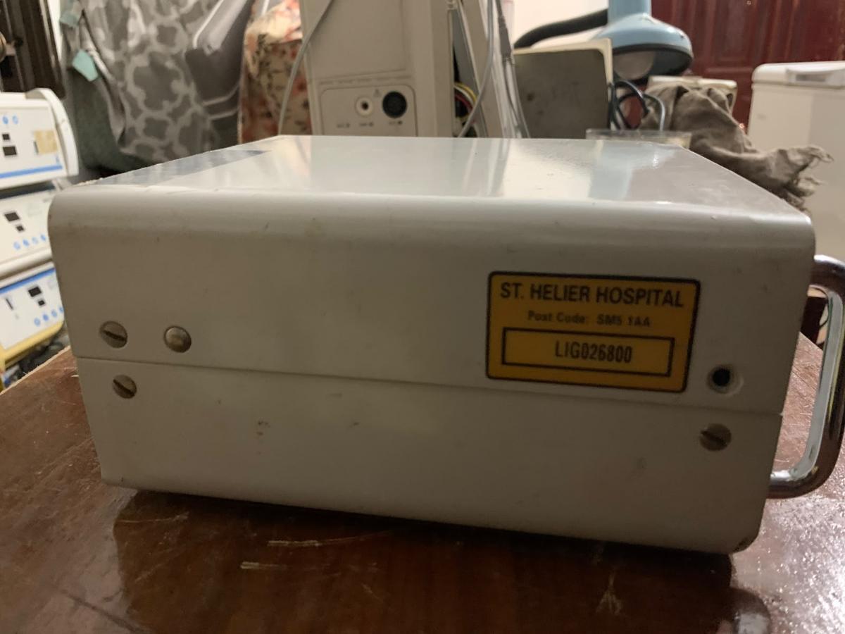 Light source RB Neonate 100